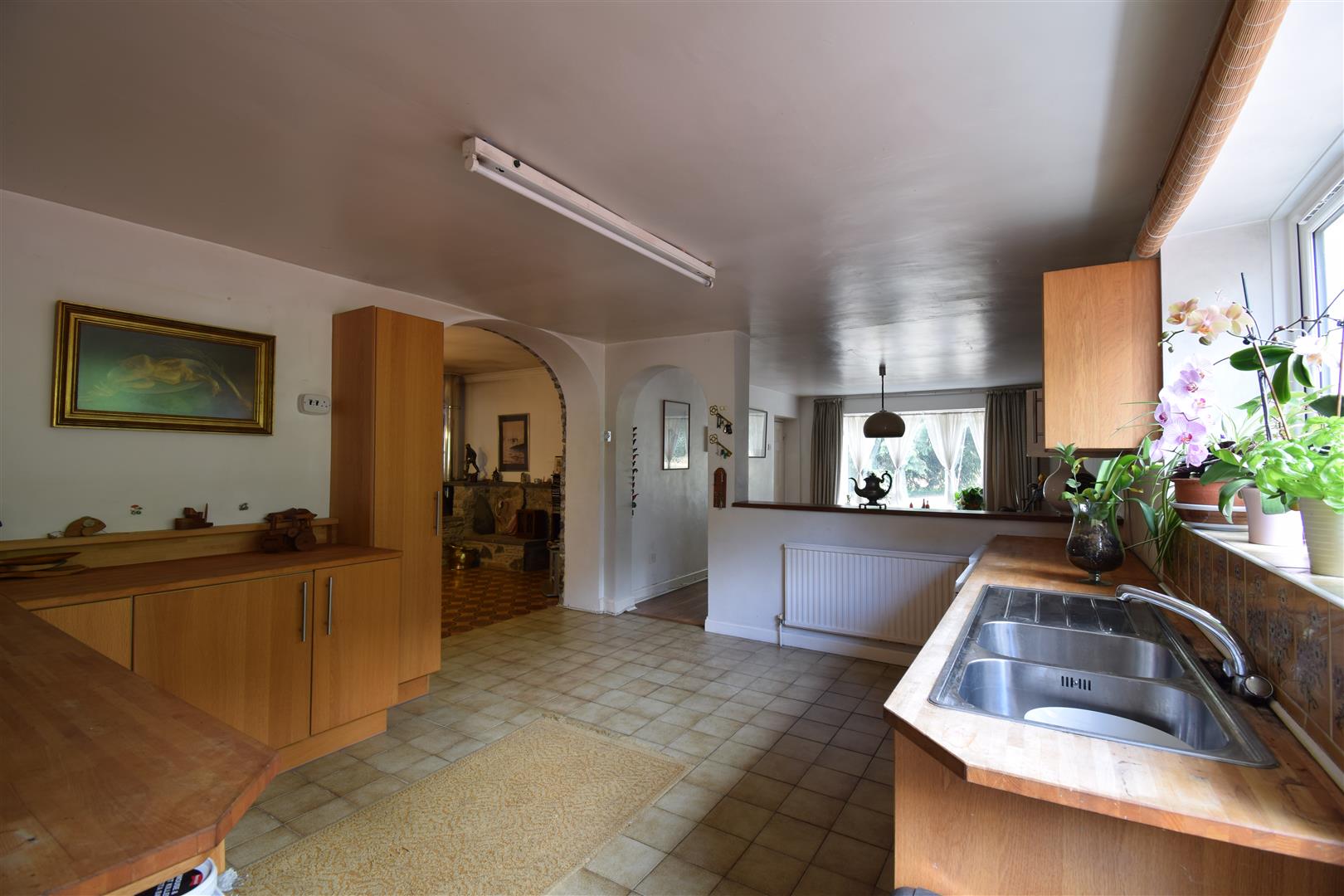 KITCHEN/BREAKFAST ROOM